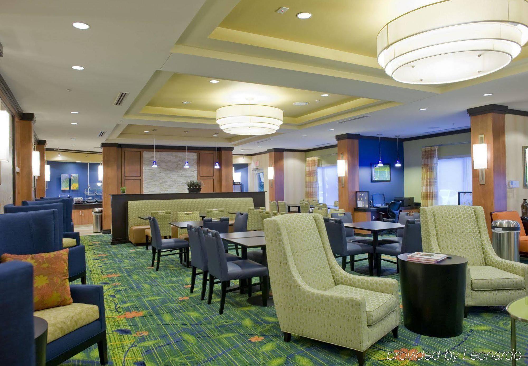 Fairfield Inn & Suites Columbus Restaurant foto